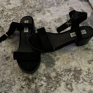 Black steve madden sandals